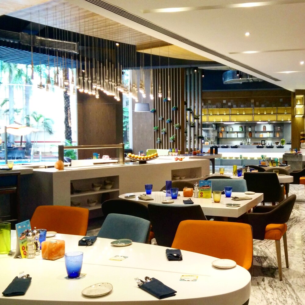 Food Court