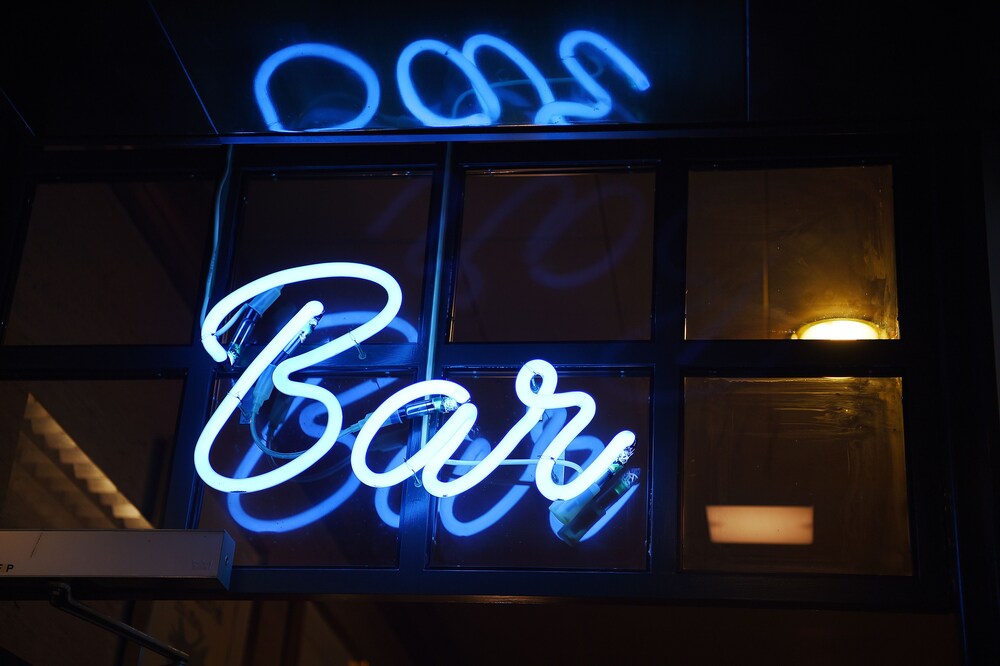 Hotel Bar