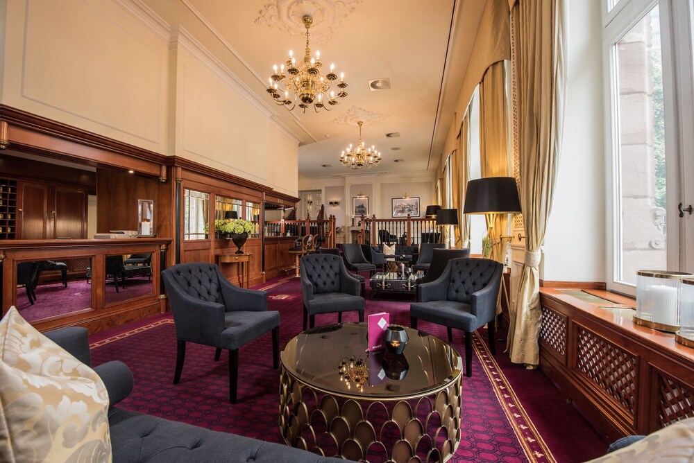 Lobby-Lounge