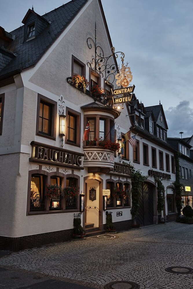 Hotel Front - Evening/Night