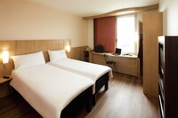 Standard Room, 2 Twin Beds