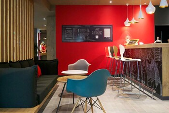 Hotel Bar