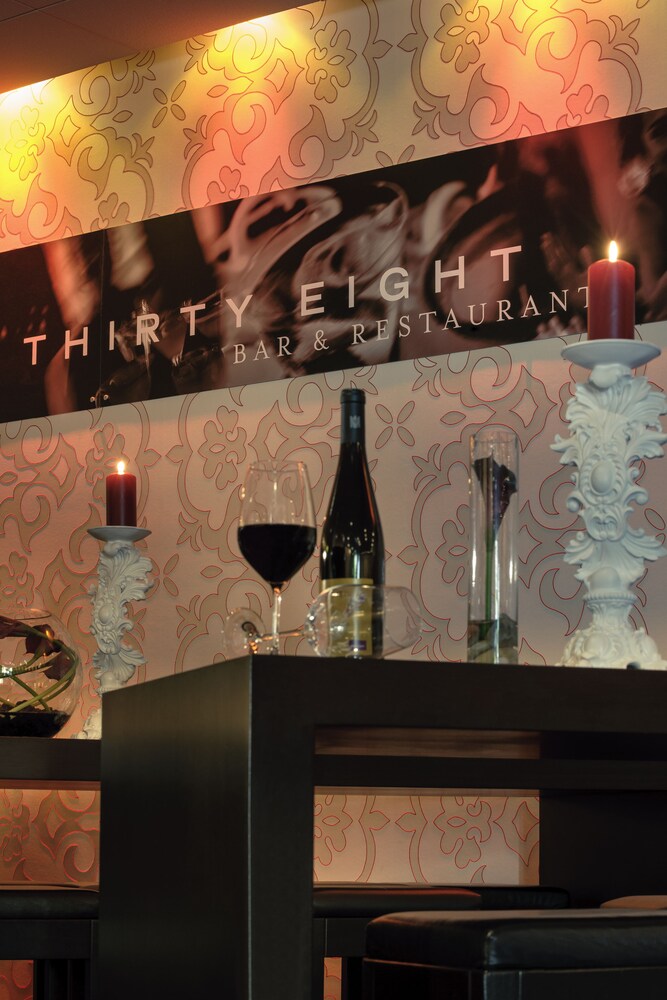 Hotel Lounge