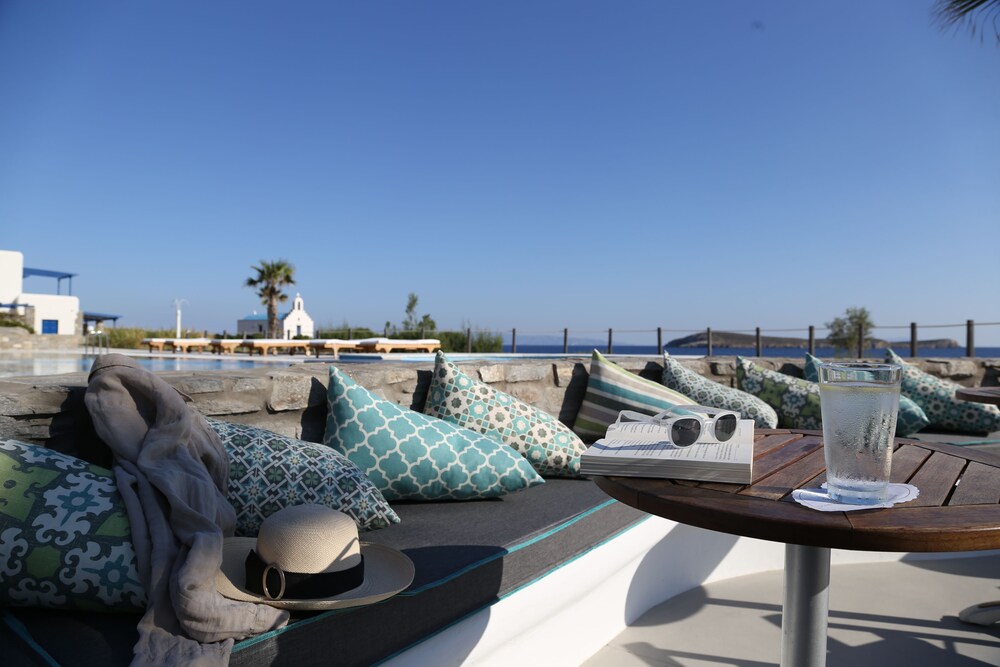 Poolside Bar