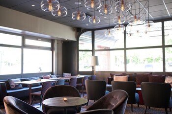 Hotel Lounge