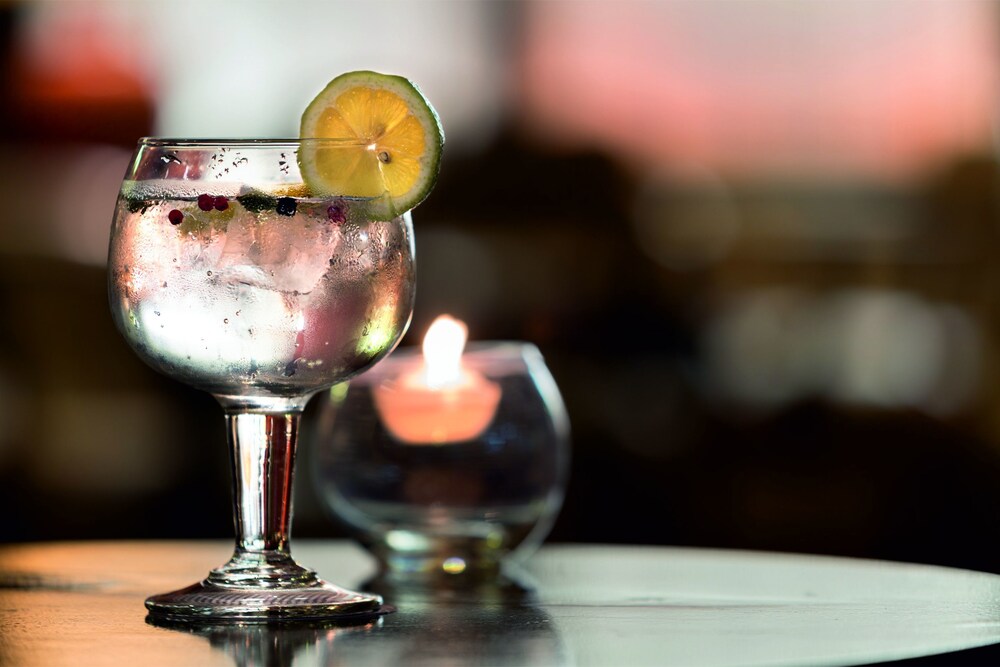 Hotel Bar