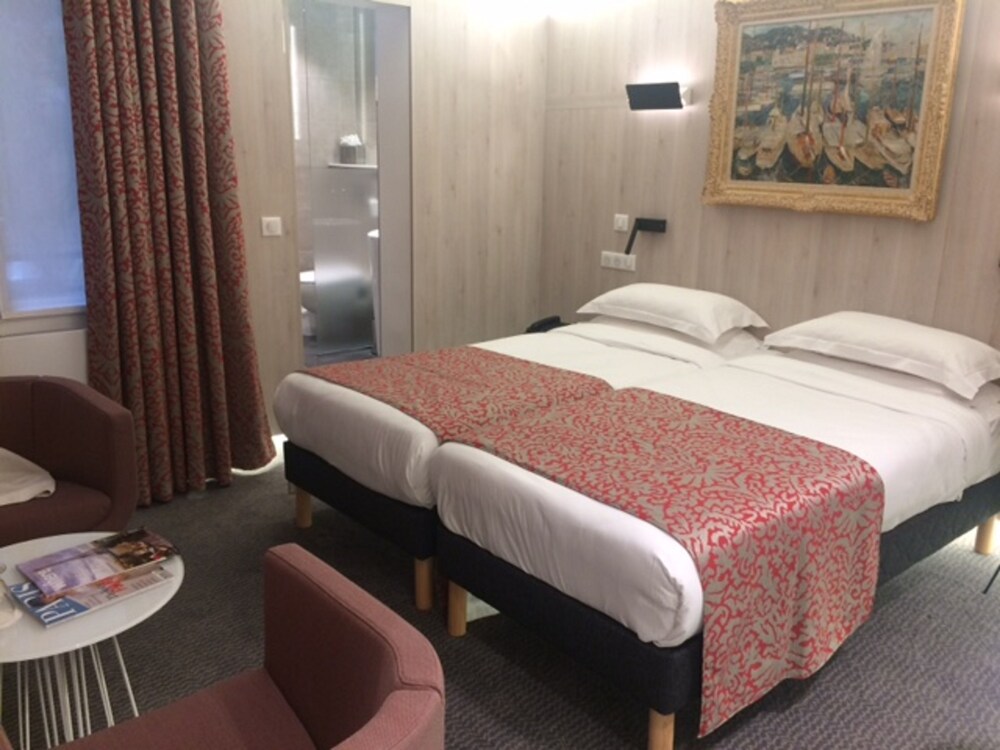 Guestroom