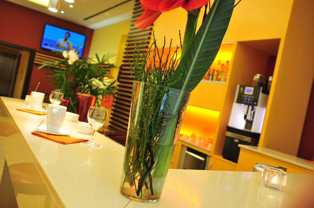 Hotel Lounge