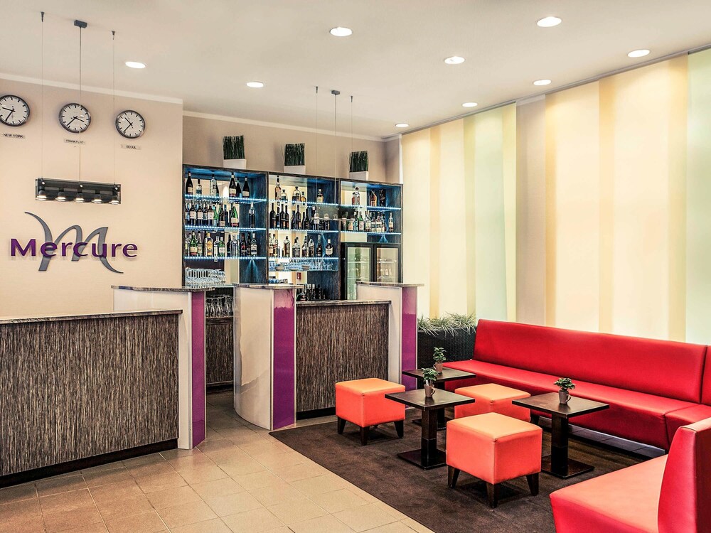 Hotel Bar