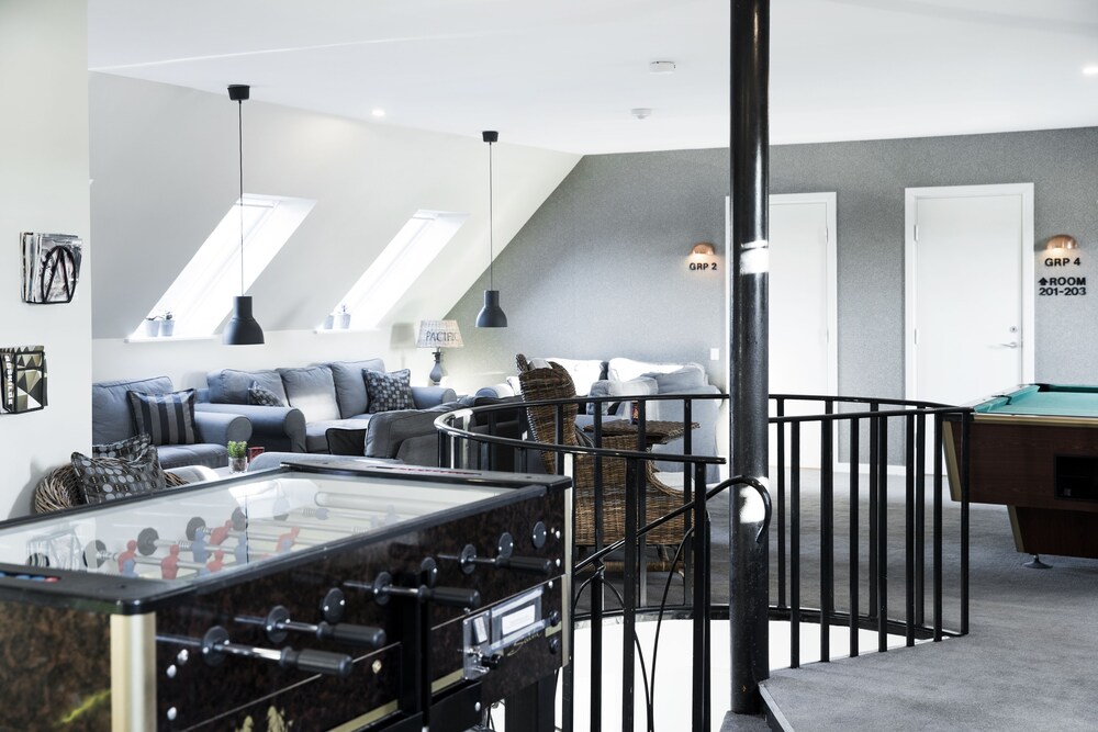 Hotel Lounge