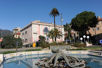 Hotel Front