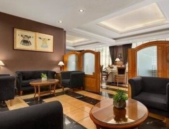 Hotel Bar