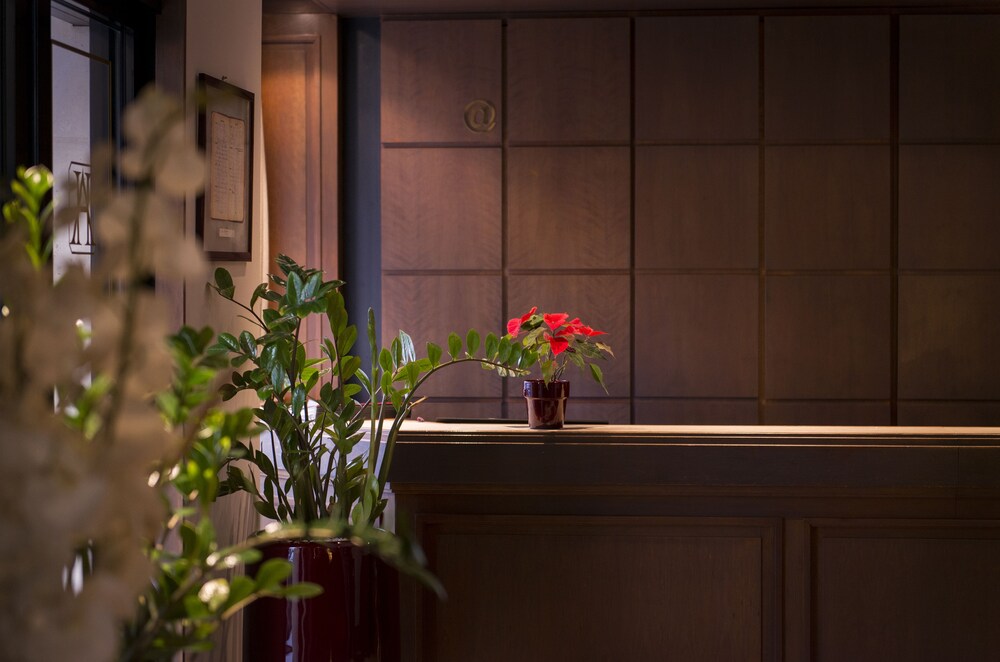 Concierge Desk