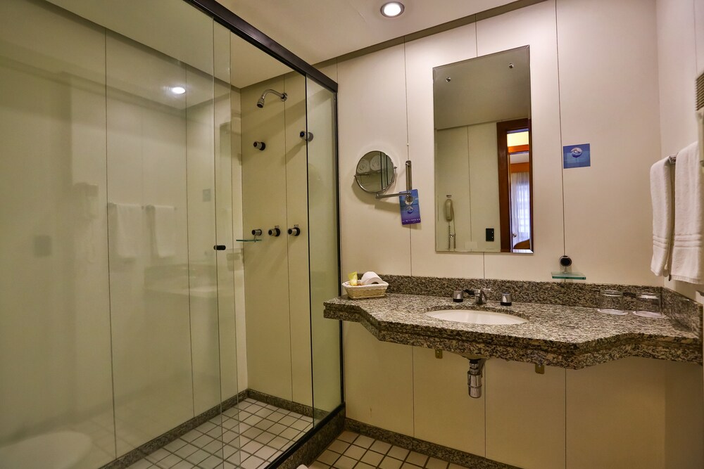 Superior Twin Room, 2 Single Beds - Bathroom