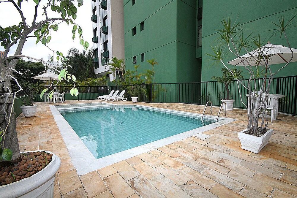 Piscina no terraço