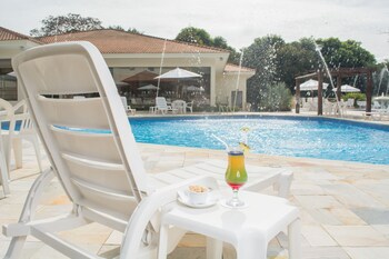 Poolside Bar