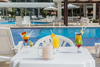 Poolside Bar