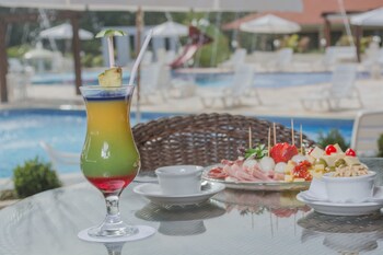 Poolside Bar