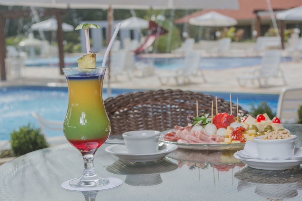 Poolside Bar