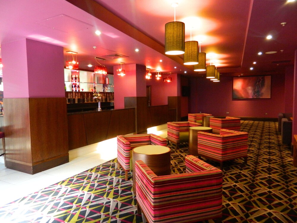 Hotel Bar
