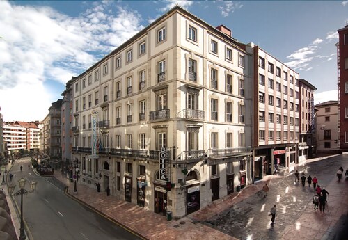 Fachada del hotel