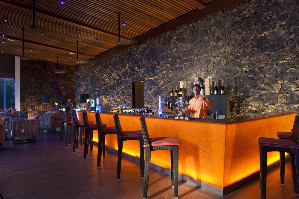 Hotel Lounge