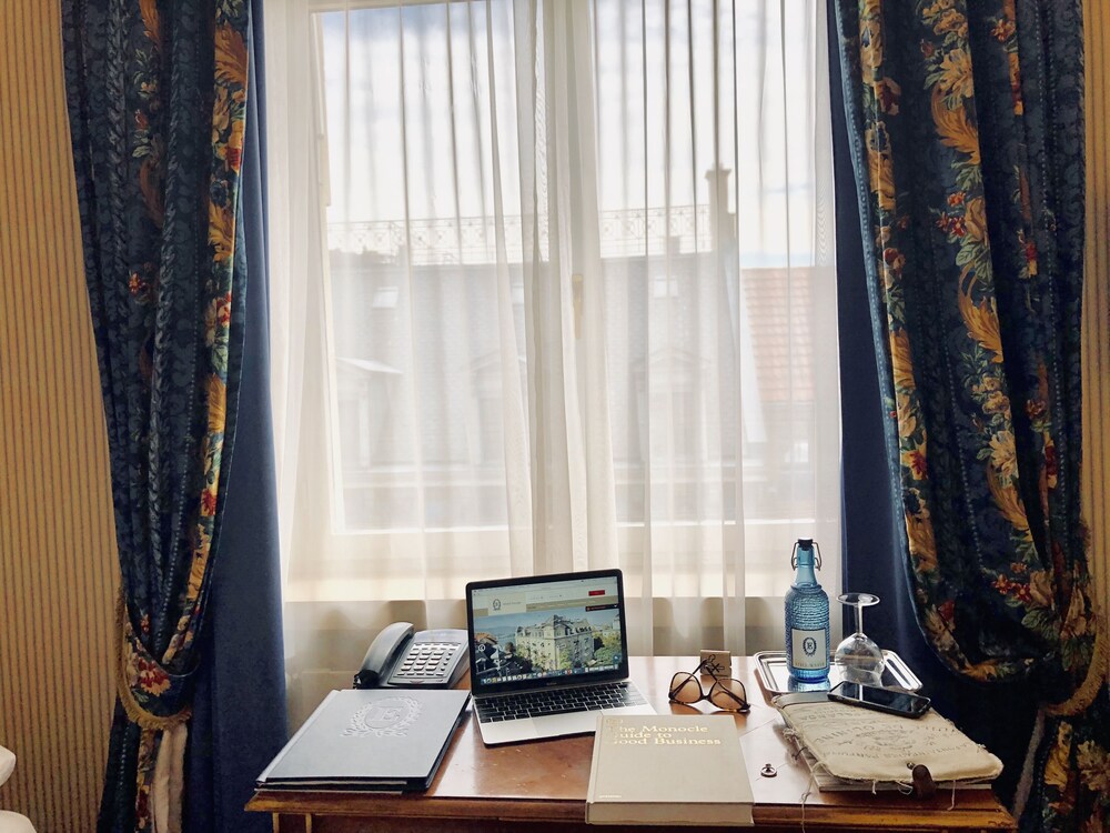 In-Room Business Center