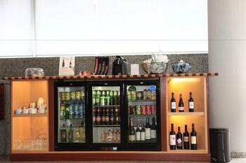 Hotel Lounge
