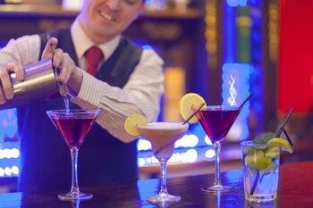 Hotel Bar