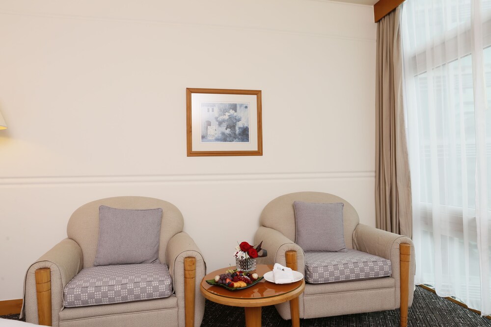 Deluxe Twin Room - Guestroom
