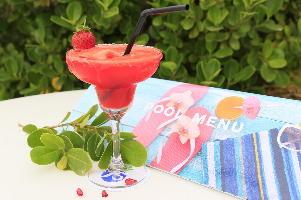 Poolside Bar