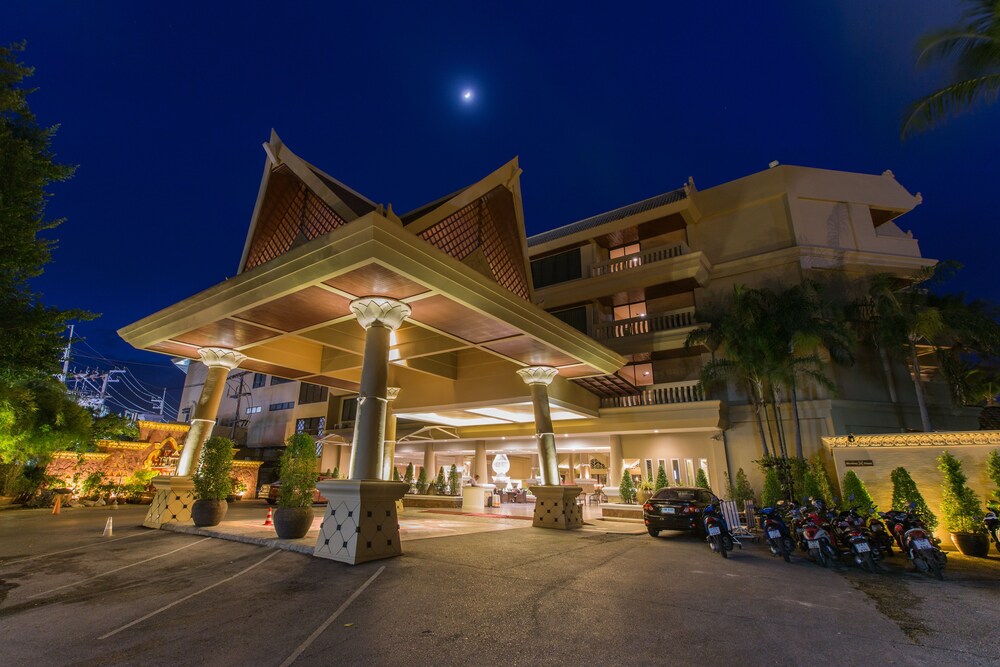 Hotel Front - Evening/Night
