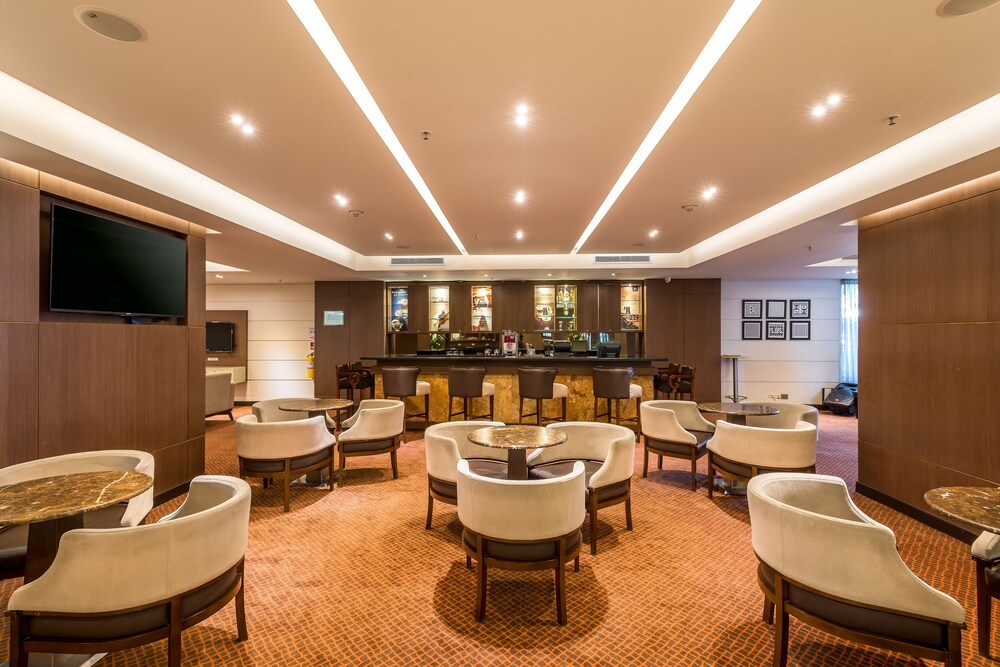 Hotel Lounge