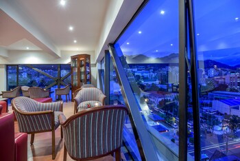 Hotel Lounge