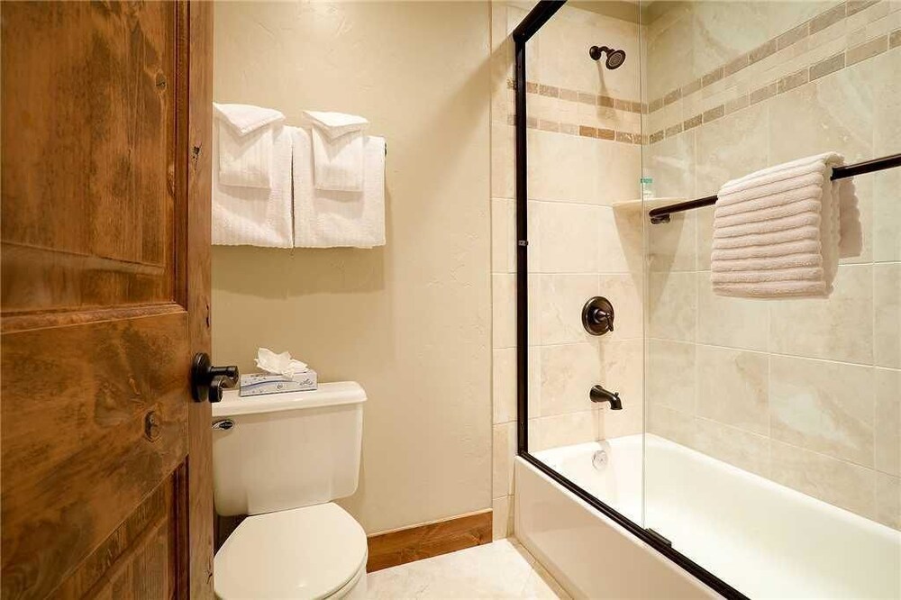 Condo, 2 Bedrooms, Valley View - Bathroom