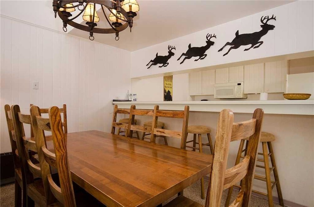 Condo, 2 Bedrooms, Resort View - In-Room Dining