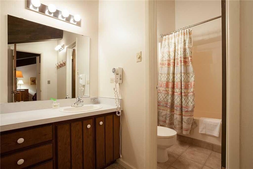 Condo, 1 Bedroom, Resort View - Bathroom