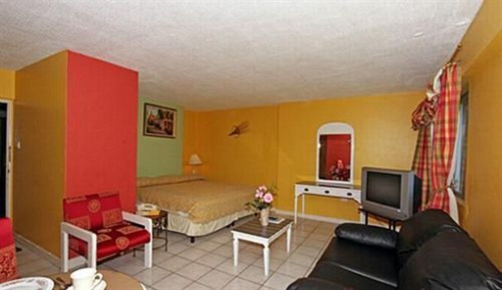 Guestroom