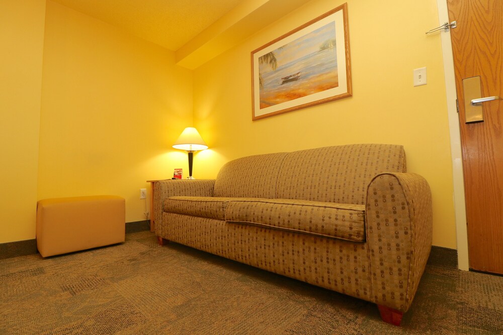 Luxury Suite, 1 Bedroom - Living Room