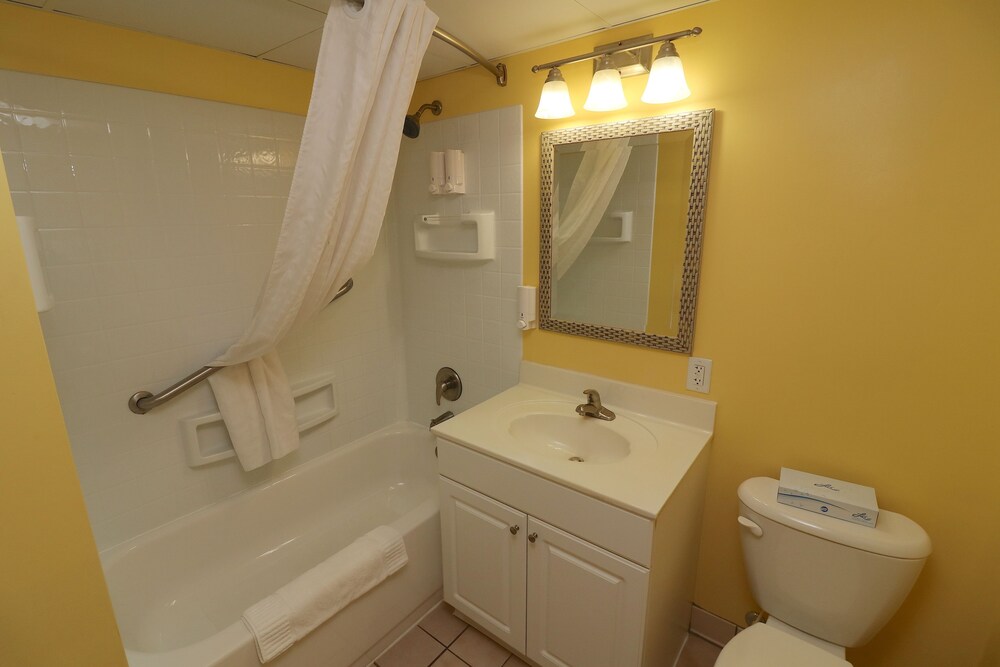 Luxury Suite, 1 Bedroom - Bathroom