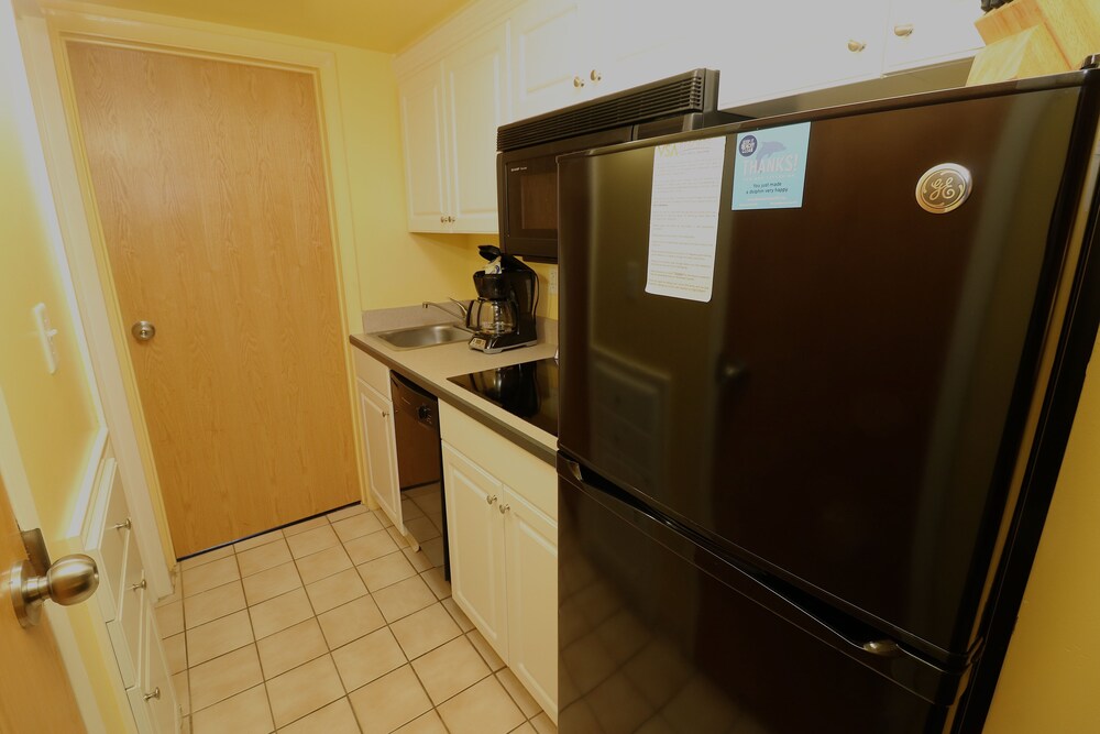 Luxury Suite, 1 Bedroom - In-Room Kitchenette