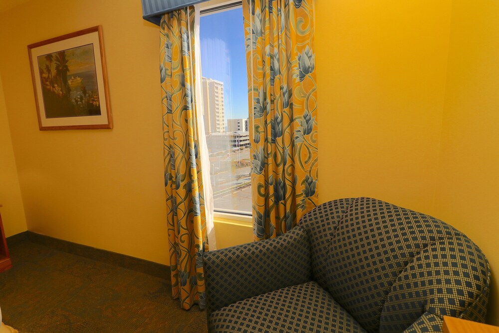 Luxury Suite, 1 Bedroom - Living Area