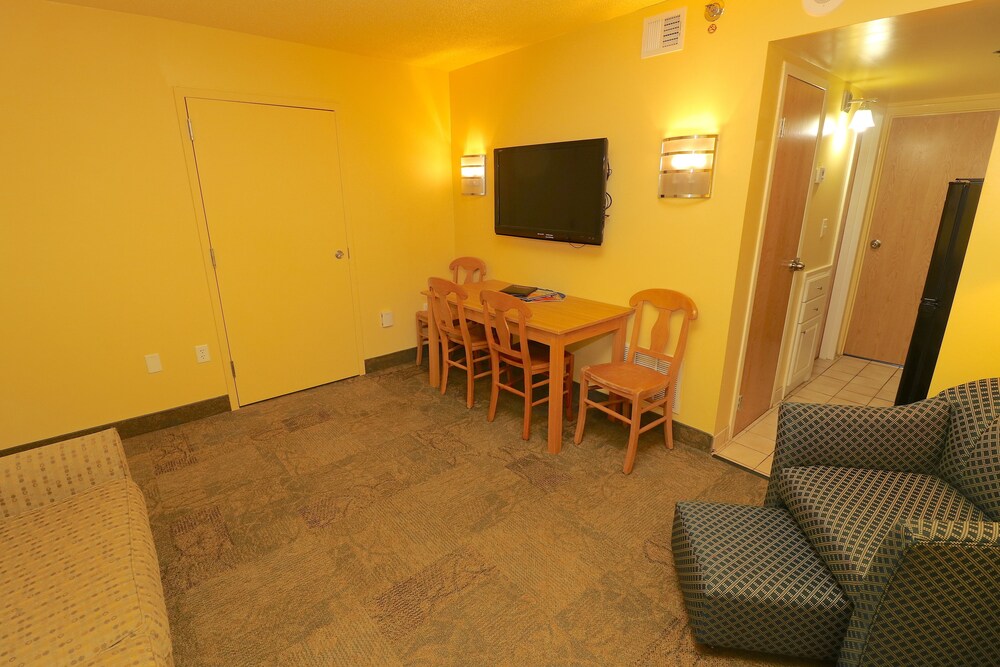Luxury Suite, 1 Bedroom - Living Room