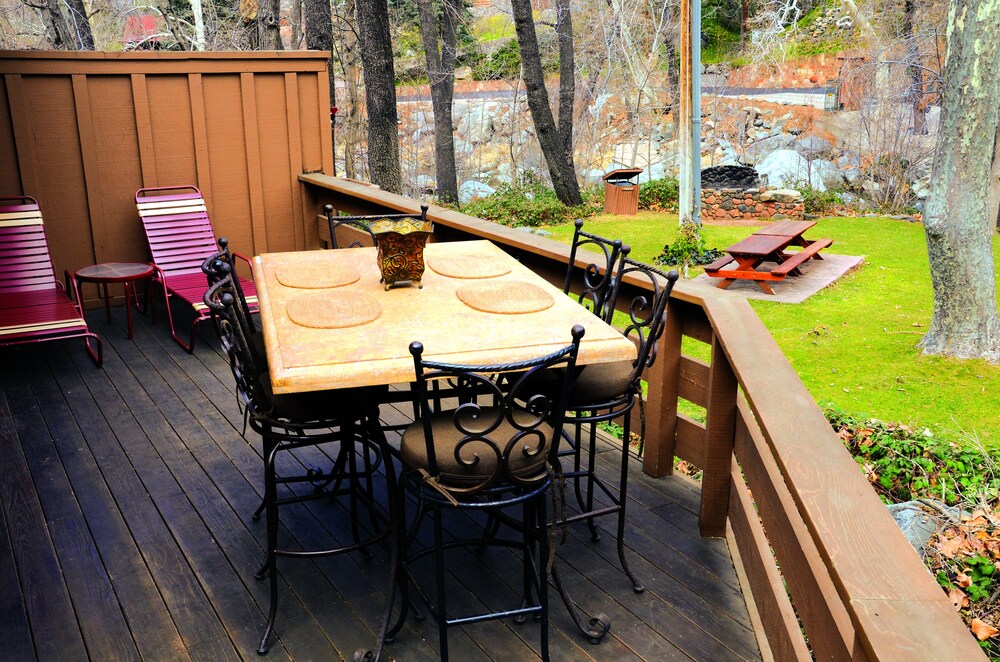 Villa, 2 Bedrooms, Kitchen (Creek View) - Terrace/Patio