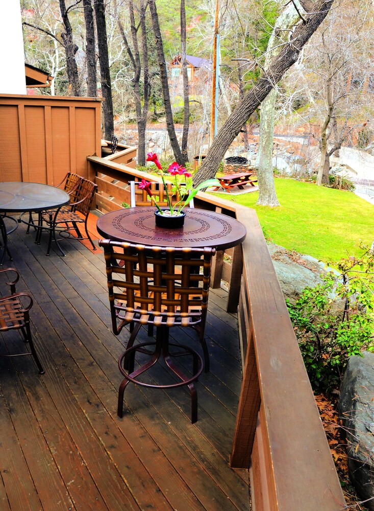 Villa, 2 Bedrooms, Kitchen (Creek View) - Terrace/Patio