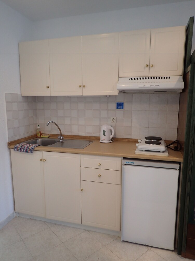 In-Room Kitchen