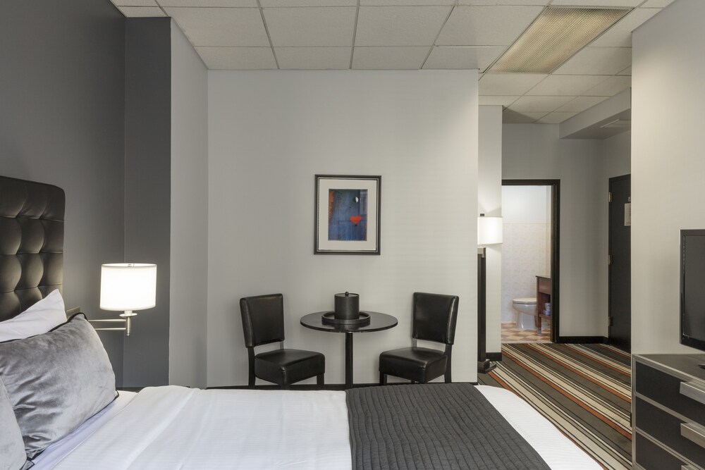Guestroom