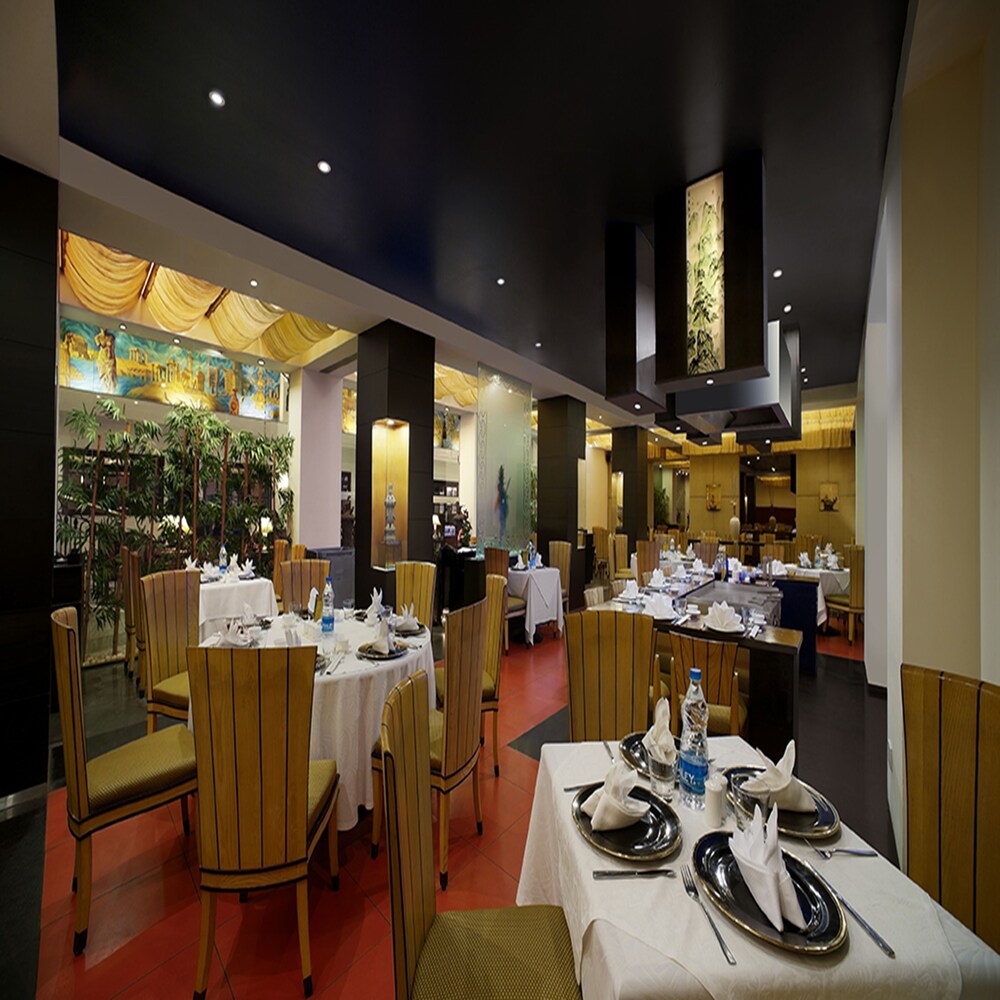 Family Dining