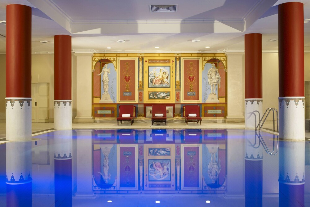 Piscine couverte
