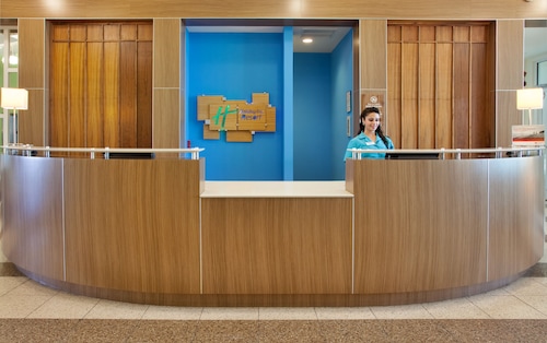 Holiday Inn Resort Pensacola Beach, an IHG Hotel